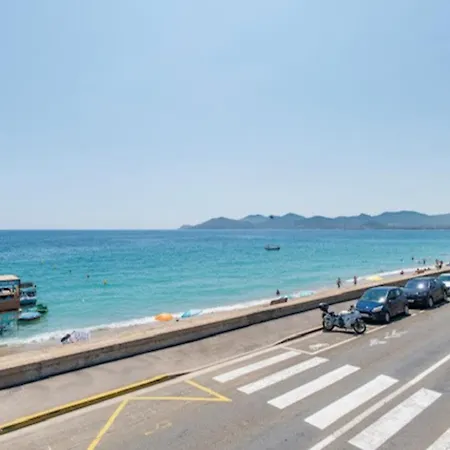 Front - Western 公寓 *