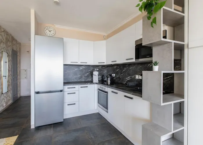 Front - Western Cannes